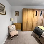 In - Garden & Drive - Sleeps 4 Harrogate