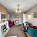 In - Garden & Drive - Sleeps 4 * Harrogate