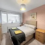 In - Garden & Drive - Sleeps 4