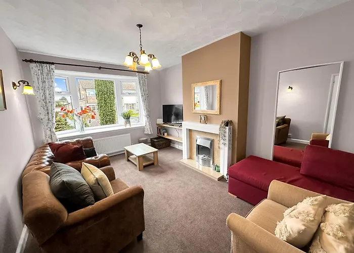 In - Garden & Drive - Sleeps 4 Harrogate