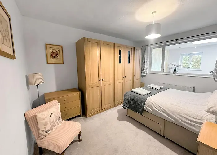 Holiday home In - Garden & Drive - Sleeps 4 *