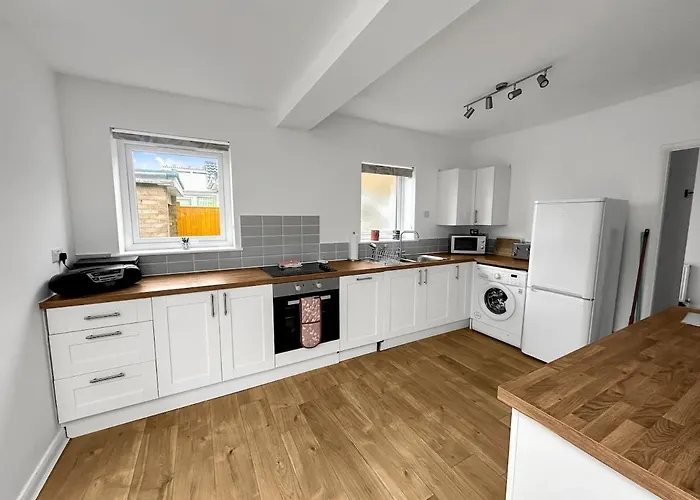 In - Garden & Drive - Sleeps 4 * Harrogate