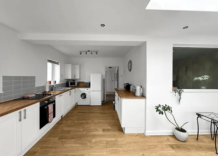 Holiday home In - Garden & Drive - Sleeps 4 Harrogate